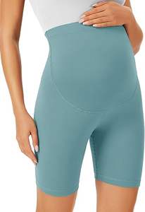 Shorts de yoga de maternité à taille haute avec logo personnalisé, soutien abdominal, anti-bactériens et séchage rapide pour femmes enceintes - Product Image 4