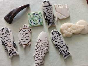 Exquisitos Colgantes de Tortuga Tallados a Mano en Hueso, Componentes de Joyería Artesanal con Temática Marina - Product Image 2