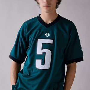 เสื้อฟุตบอลอเมริกันแบบพรีเมียมสั่งทำพิเศษสำหรับผู้ชาย เนื้อผ้าตาข่ายระบายอากาศได้ดี รับผลิตแบบ OEM พร้อมติดแบรนด์ส่วนตัว สำหรับฝึกซ้อมและทีม - Product Image 3