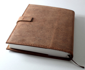 Carnet de voyage vintage en cuir véritable A5, 100 pages intérieures, style rétro élégant, couverture rigide, idéal pour prendre des notes, cadeau - Product Image 6