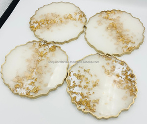 Posavasos de resina de alto brillo Sparkling Grace, diseño moderno con patrones brillantes e incrustaciones de latón, venta al por mayor - Product Image 3