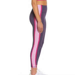 Pantalon de yoga taille haute personnalisé 2026 pour femme, grande taille, avec poche, séchage rapide, fabriqué par Numica Sports - Product Image 4