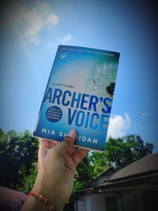 Archers Voice de Mia Sheridan, roman best-seller de romance pour adultes, reliure souple de haute qualité - Product Image 2