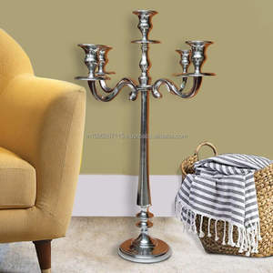 Candelabros de aluminio de diseño premium con acabado duradero para reuniones formales y funciones de lujo - Product Image 6
