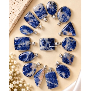 Pendentifs en Agate Sodalite Naturelle, Pierres Précieuses en Cristal, Écologiques, Faits à la Main, Plaqué Argent, Irréguliers, Semi-Précieux F S CRYSTAL - Product Image 1