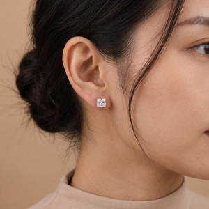 Pendientes de Diamantes con Corte Princesa, Plata 925, Engaste de Garra, Diseño Geométrico Clásico, Joyería de Compromiso para Mujer - Product Image 5