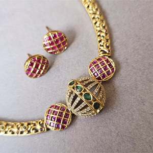 Gold Plated Pearl & Diamond Round Kemp Pendant Hasli Choker - Product Image 3