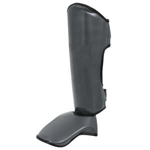 Protège-tibias en cuir multisports pour adultes Hawk, offrant une grande polyvalence, une couche extérieure durable et une protection en mousse souple. - Product Image 6