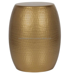 Taburete redondo de metal ecológico con diseño simple, aspecto de latón martillado para el hogar, jardín, dormitorio, construcción de hierro duradera - Product Image 2