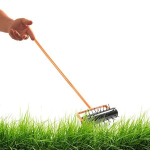 Aeratore Manuale per Prato con Design a Rullo per Aereazione e Salute del Terreno - Product Image 1