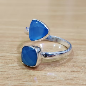 Bague géométrique en argent 925 avec chalcédoine fine (3,3 grammes) – Bijou classique moderne pour le quotidien, les promesses et les mariages - Product Image 2