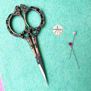 Tijeras con Decoración de Filigrana Victoriana - Product Image 2