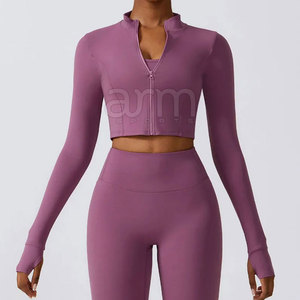 Conjunto de Yoga de 3 Piezas para Mujer de la Mejor Calidad, Hecho a Medida, Resistente - Product Image 6