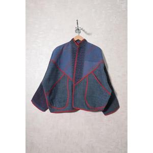 Veste Kantha vintage pour femmes, faite à la main en coton indien, style bohème, manteau d'hiver ethnique, veste ouverte sur le devant - Product Image 1
