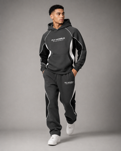 Conjunto Deportivo Fly Humble para Hombre, Color Negro y Blanco, Sudadera con Capucha y Pantalones Largos, Estilo Urbano, con Bolsillos Laterales - Product Image 1