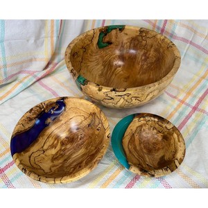 Ensemble de saladiers en bois de caoutchouc faits à la main avec incrustations colorées - Vente en gros - Product Image 2
