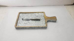 Tabla de cortar de madera y resina de diseño perfecto, tabla de cortar con incrustaciones de resina, tabla de quesos de madera, tabla de quesos al mejor precio de fábrica. - Product Image 3