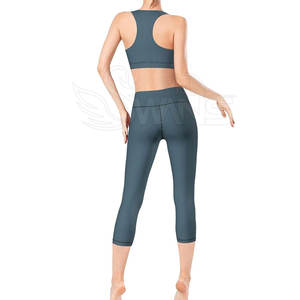 Conjunto de Yoga para Mujer de Diseño Único, Fabricado en Pakistán, para Uso en Exteriores, Hecho de Spandex/Nylon, con Logotipo Frontal, 2 Piezas, Transpirable, de Alta Calidad - Product Image 3