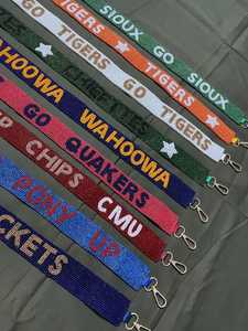 Correa de Bolso Personalizada con Cuentas para el Día del Partido, Correa de Bolso Personalizada para Estadio, Accesorio Cruzado con Colores de Equipos de Fútbol Universitario, Regalo Personalizado - Product Image 3