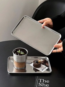 Bandeja Decorativa Ovalada de Metal, Diseño Contemporáneo, Plateada, para Almacenamiento de Cosméticos, Bandeja de Servicio, Pieza Única - Product Image 2