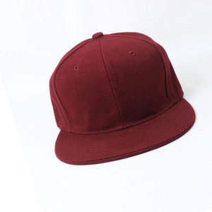 Gorra Snapback Ajustable Premium con Corona Estructurada y Visera Plana, Tejido Transpirable y Cómodo, Estilo Casual Urbano para Hombre - Product Image 4