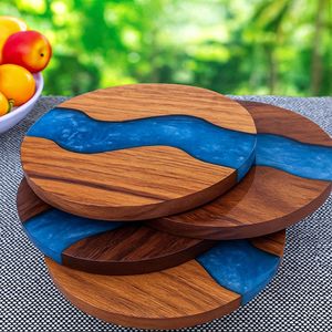 Juego de 4 Posavasos de Madera de Acacia Hechos a Mano con Resina Epoxi, Diseño Clásico, Ecológicos, con Soporte para Mesa de Centro - Product Image 5