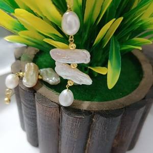 Boucles d'oreilles longues élégantes en perles naturelles de luxe, 5 cm, argent sterling 925, plaqué or 18 carats, bijoux de créateur, boucles d'oreilles de mariée en perles - Product Image 4