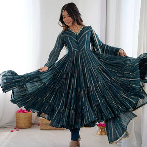 Conjunto de Vestido Anarkali Largo y Moderno con Dupatta de Encaje con Espejos para Ocasiones Especiales - Product Image 1