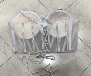 Bustier de Perlas Blancas Hecho a Mano para Novias - Product Image 1