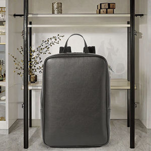 Sac à dos en cuir véritable pour usage quotidien, sac à dos en cuir au toucher lisse, sac à dos en cuir au design classique et vintage - Product Image 2