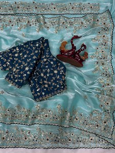 Sari traditionnel Reglance Pure pour femme, élégance satinée et broderie ajourée, avec pallu en C et blouse contrastante à sequins brillants, pour mariage - Product Image 1