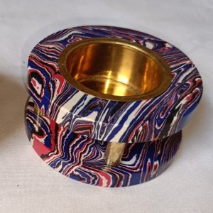 Quemador de Incienso Medkhan de Mármol Multicolor con Cristales Metálicos, Gran Venta, Alta Demanda en el Medio Oriente Árabe y el Golfo - Product Image 3