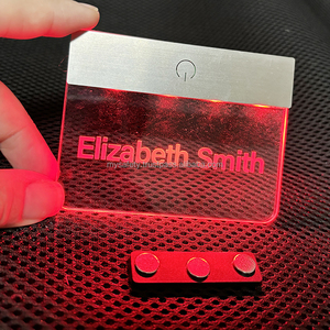 Etiquetas de Nombre Magnéticas LED Personalizadas, Acero Inoxidable, PVC, Impresión Digital UV Inteligente, Película Transparente 3D Laminada, Etiquetas Personales MSF002 - Product Image 3