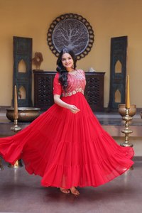 Vestido Anarkali Largo de Terciopelo de Lujo, Hermoso y de Diseño Indio y Pakistaní, con Dupatta, para Bodas y Fiestas - Product Image 5