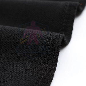 ชุดเสื้อยืดและกางเกงขาสั้นผ้าฝ้ายทรงปกติสำหรับผู้ชาย เอวยางยืด ความยาวระดับเข่า สำหรับขายออนไลน์ - Product Image 6