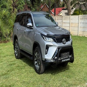 Toyota Fortuner, Auto Usado en Excelentes Condiciones, Historial Limpio, Sin Accidentes, Experiencia de Conducción Suave, SUV Totalmente Funcional - Product Image 4