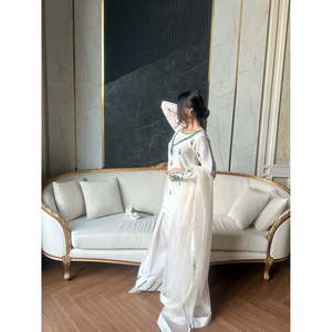 Conjunto de Top y Pantalón con Dupatta Elegante para Mujer, Ideal para Fiestas - Product Image 1