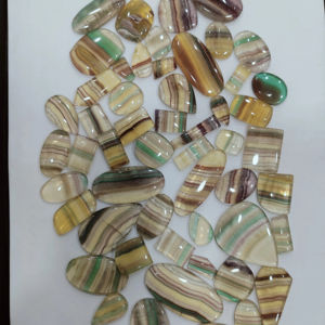 Cabujón de Fluorita Natural, Gema Suelta de Formas y Tamaños Variados, Hecho a Mano para Joyería, Certificado por Terceros, Peso Personalizable - Product Image 1