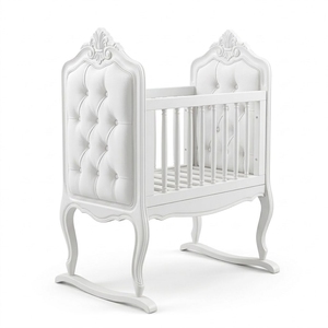 Lit bébé sculpté en acajou, mobilier de chambre d'enfant fait main d'Indonésie AQM780 - Product Image 1