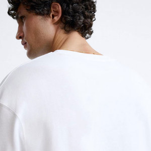 T-shirt Homme Oversize Personnalisé en Coton Éponge 300g Écologique Anti-Plis Séchage Rapide Qualité Supérieure Style Urbain - Product Image 6