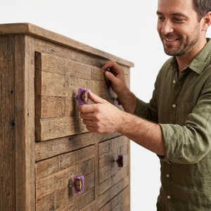Poignée de tiroir moderne carrée en bois et résine avec bouton métallique violet pour bar et bureau à domicile - Installation facile pour meubles - Product Image 3