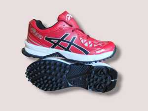 รองเท้าคริกเก็ตแบบมีปุ่มยางคุณภาพสูง ยึดเกาะดีเยี่ยม เหมาะสำหรับสนามหญ้าเทียม น้ำหนักเบา ทนทาน ใช้สำหรับฝึกซ้อมและแข่งขัน รับผลิตตามแบรนด์ ขายส่ง - Product Image 2