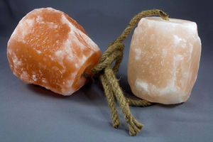 Wholesale Natural Himalayan Pink <b>Salt</b> Chunks OEM Customized Packing for <b>Horse</b> Cattle Dog Use Pakistan Animal <b>Lick</b> <b>Salt</b> - Product Image 3