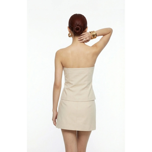 Ensemble Corset Asymétrique Boutonné sur le Devant et Mini-Jupe – Ensemble Deux Pièces Bustier Tailleur Neutre – Mots-clés Clés du Produit - Product Image 3