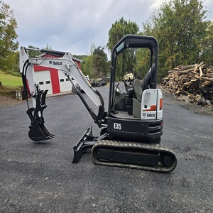 Miniexcavadora Bobcat E35 de uso pesado, excavadora compacta confiable para demolición, paisajismo y excavación. - Product Image 5