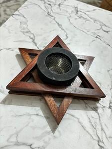 Quemador de Incienso de Sándalo Hecho a Mano con Diseño Geométrico, para Uso Religioso, Decoración de Mesa para Todas las Estaciones, Decoración para Ramadán y Eid - Product Image 2