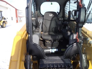 Cargadora de Dirección Deslizante Caterpillar 239D3 - Product Image 4