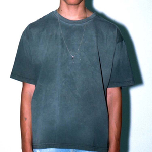 เสื้อยืดโอเวอร์ไซส์สีเทาสำหรับผู้ชาย คอกลม แขนสั้น ไซส์ใหญ่ ผ้าคอตตอนเจอร์ซีย์ ซักแล้ว สไตล์ลำลอง สีพื้น ไม่มีลาย สตรีทสไตล์ - Product Image 2