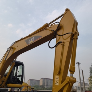 รถขุดสะเทินน้ำสะเทินบก รุ่น 320C มือสอง ราคาถูก 20 ตัน CATT 320C รถขุดสะเทินน้ำสะเทินบก ปรับแต่งได้ พร้อมทุ่นลอยน้ำแบบยืดหดได้ - Product Image 6