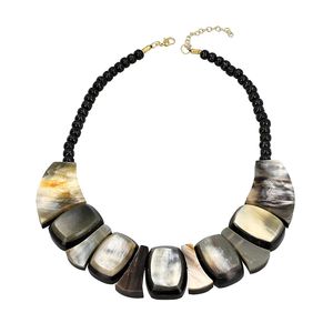Collier artisanal en corne de buffle naturelle, pendentif en corne polie écologique, bijoux pour femmes, mode, mariage, anniversaire - Product Image 1